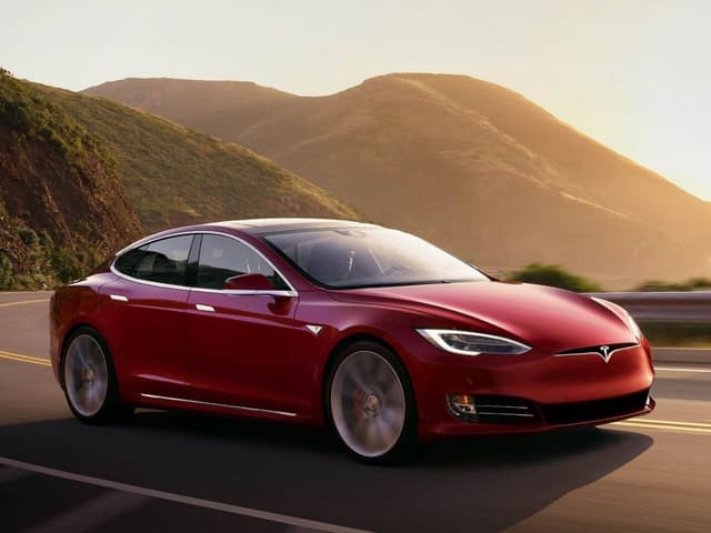 أفضل السيارات الكهربائية ذات أطول مدى في الإمارات لعام 2025 | مقارنة مواصفات وأداء أفضل السيارات الكهربائية ذات أطول مدى في الإمارات لعام 2025 | مقارنة مواصفات وأداء