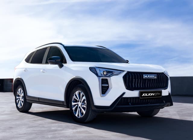 دليل موثوقية السيارات الصينية في الإمارات والسعودية لعام 2025 وتقييم الأمان والجودة