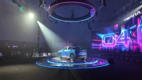 OMODA O4 EV Makes Global Debut in Indonesia, Showcasing the Brand's Next-Generation Electric SUV OMODA O4 EV Makes Global Debut in Indonesia, Showcasing the Brand's Next-Generation Electric SUV