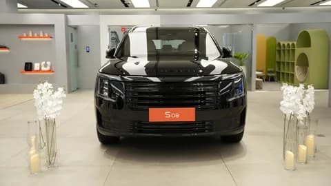 الإطلاق الرسمي لسيارة SOUEAST S08 Luxury الجديدة كلياً في صالة عرض ديرة بدبي الإطلاق الرسمي لسيارة SOUEAST S08 Luxury الجديدة كلياً في صالة عرض ديرة بدبي