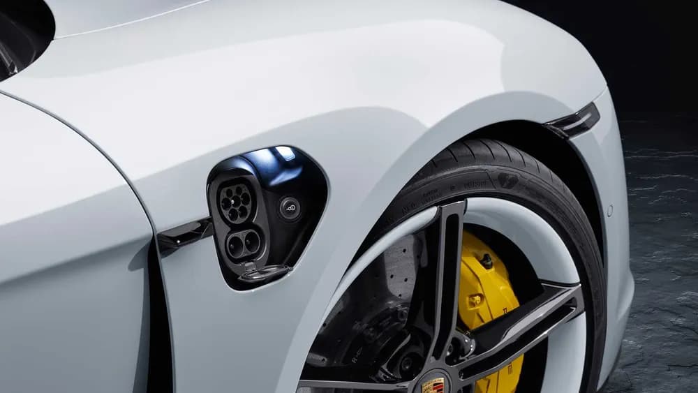 Porsche Taycan 2025 Base
