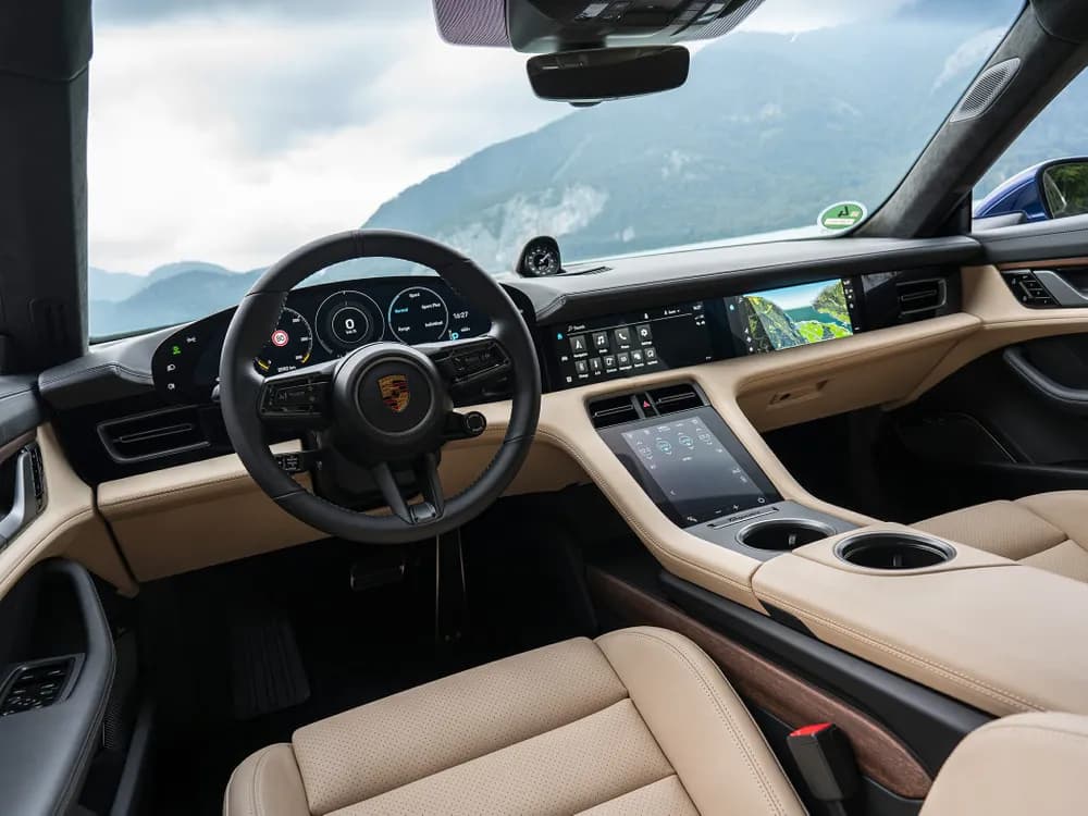 Porsche Taycan 2025 Base