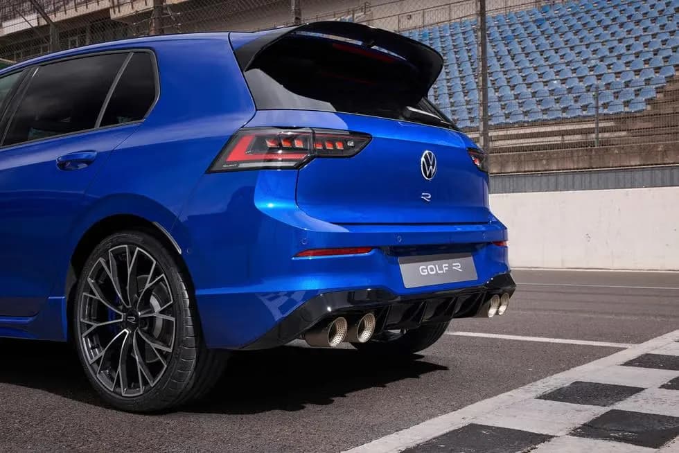 Golf R