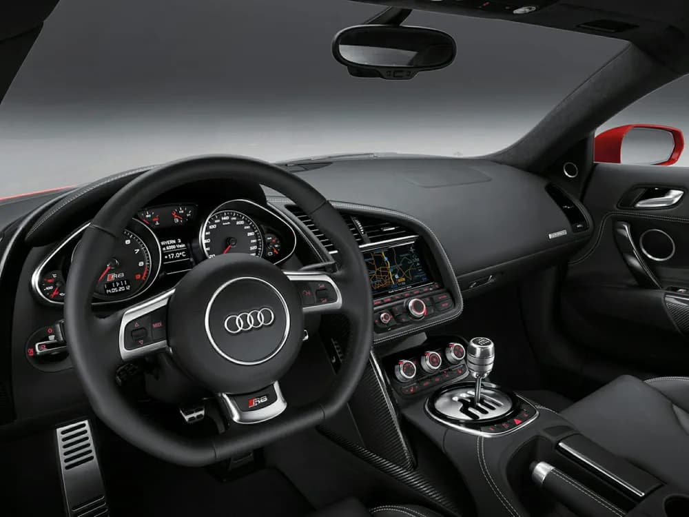 R8 Coupe