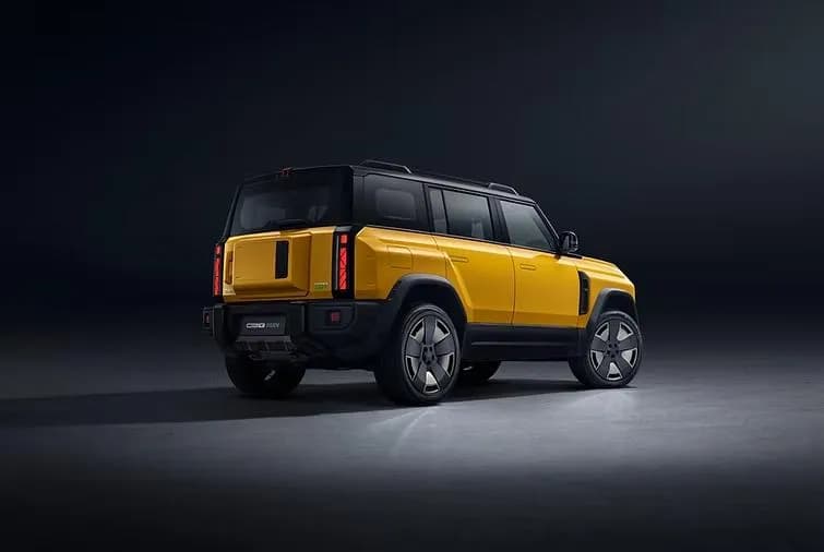 03T