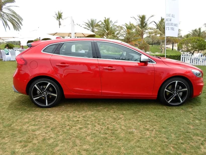 V40