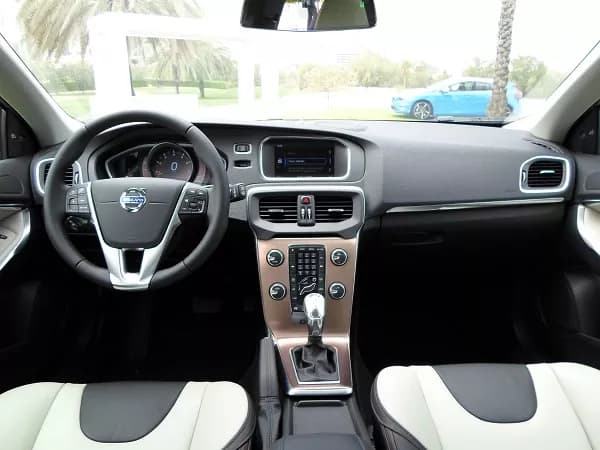 V40