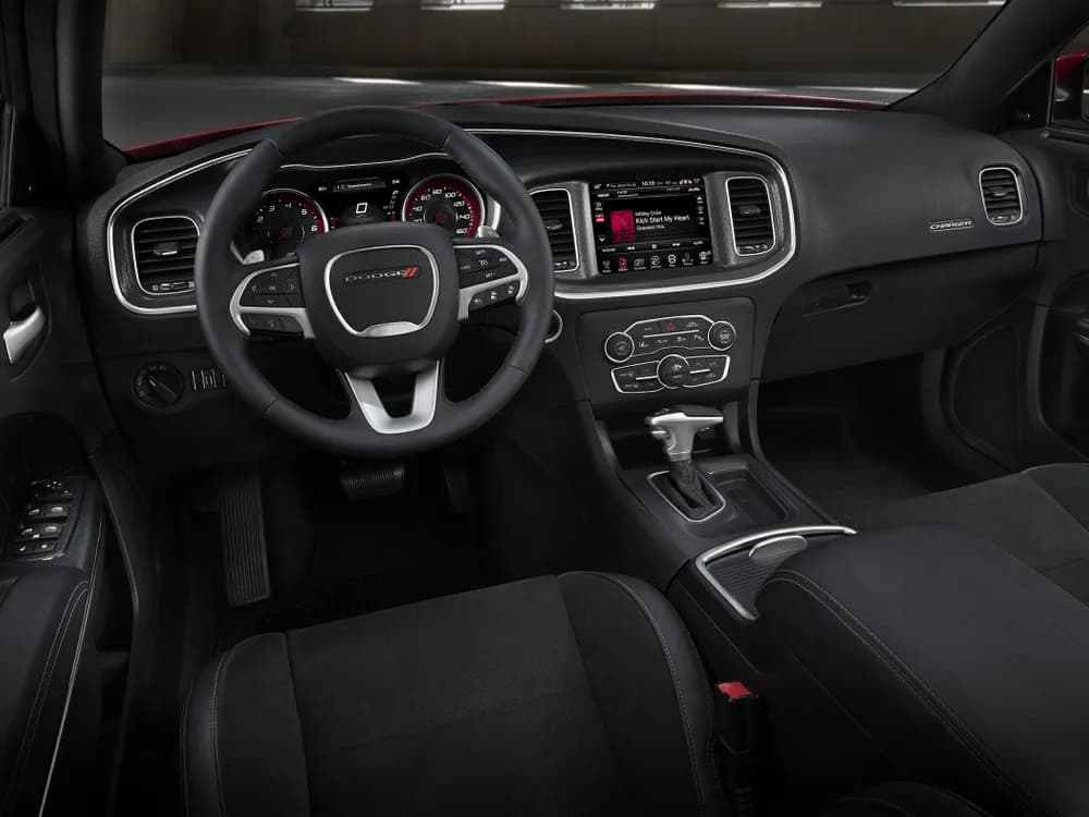 SRT8