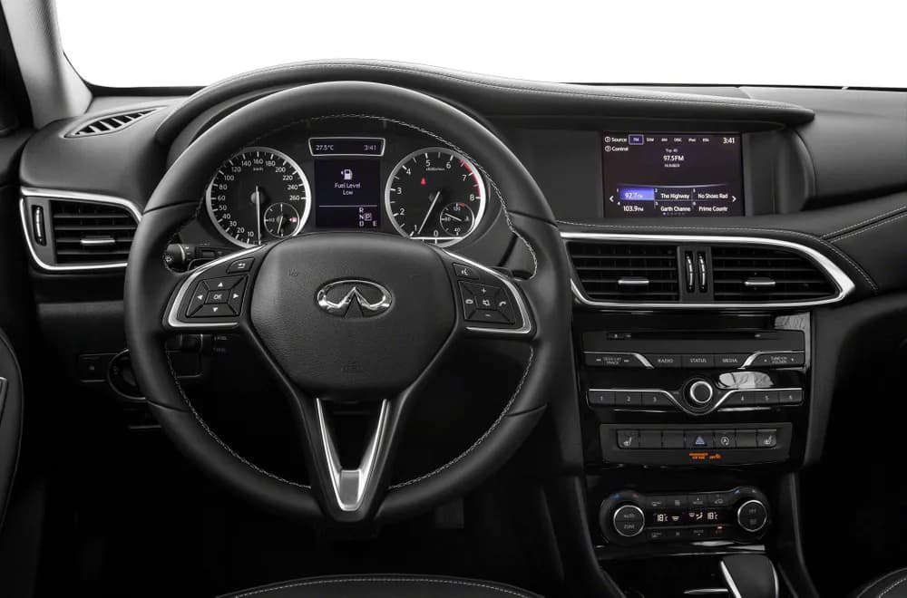 QX30