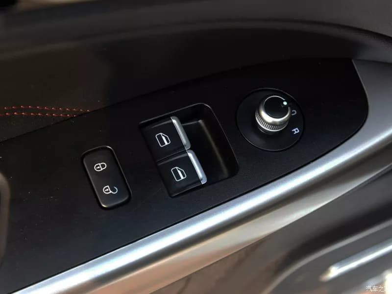 E200