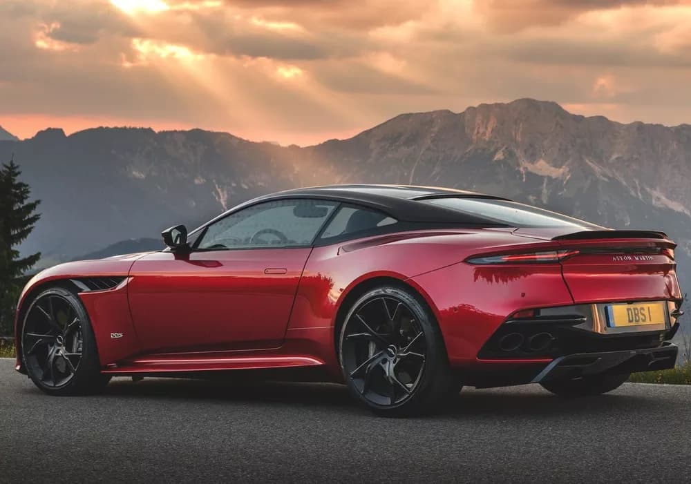 DBS Superleggera