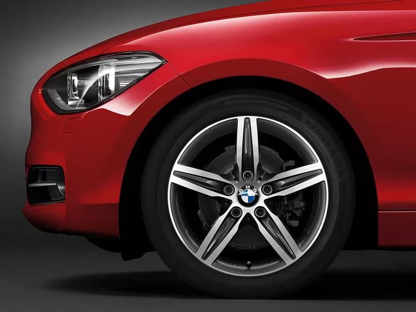 1 Series Hatchback