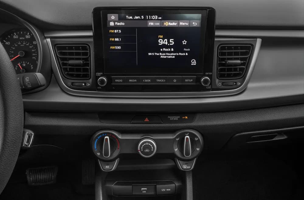 Rio Hatchback