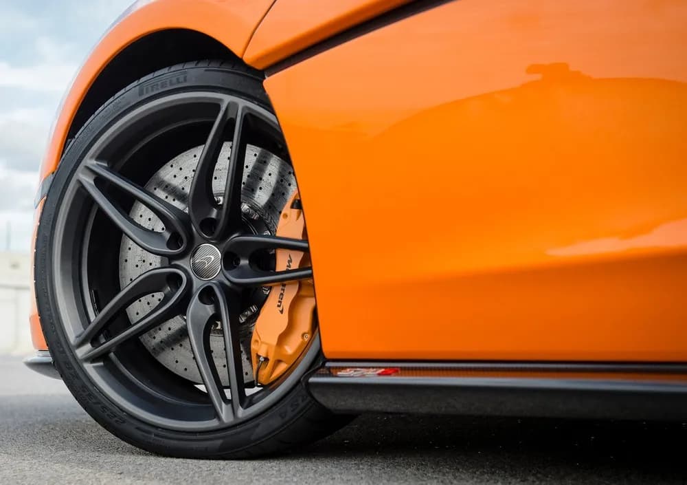 570S