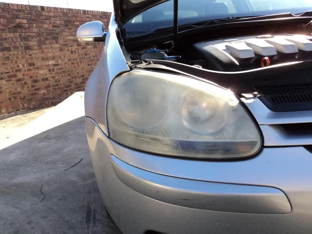 Car Body Work provided by Windscreen Repair Doctor UAE