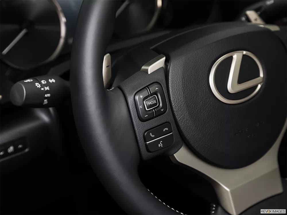 Lexus IS 2018 200t Premiere