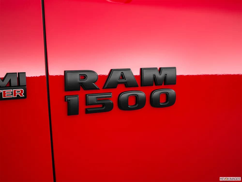 RAM 1500 2018 Sport Regular Cab (Full Option)