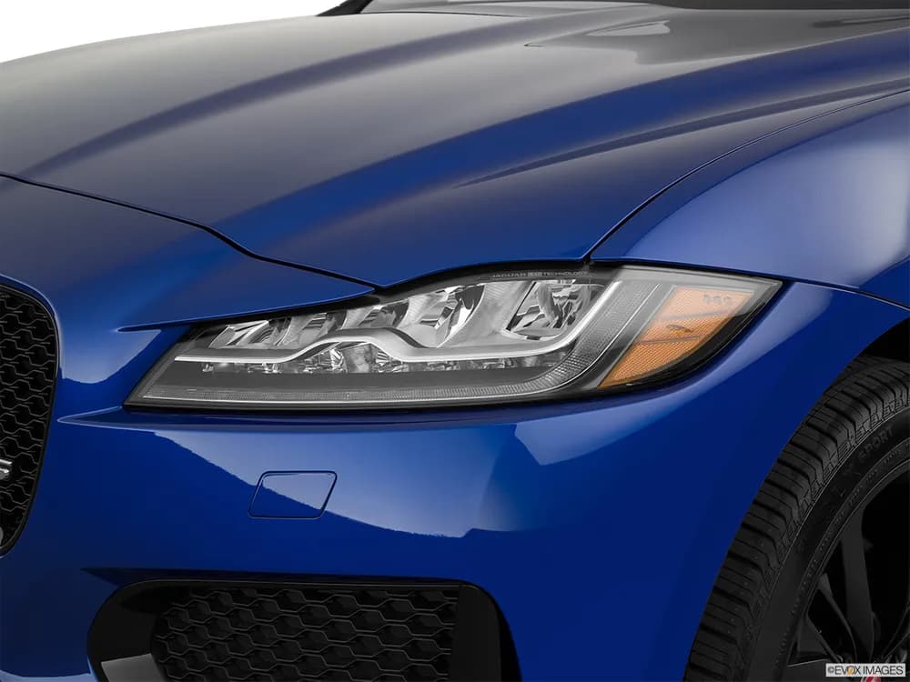 Jaguar F-Pace 2019 2.0T Pure (250 PS)