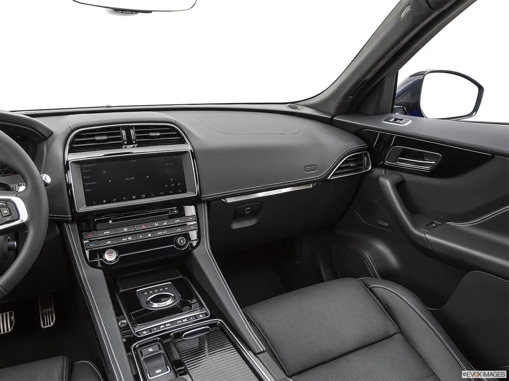 Jaguar F-Pace 2019 2.0T Pure (250 PS)