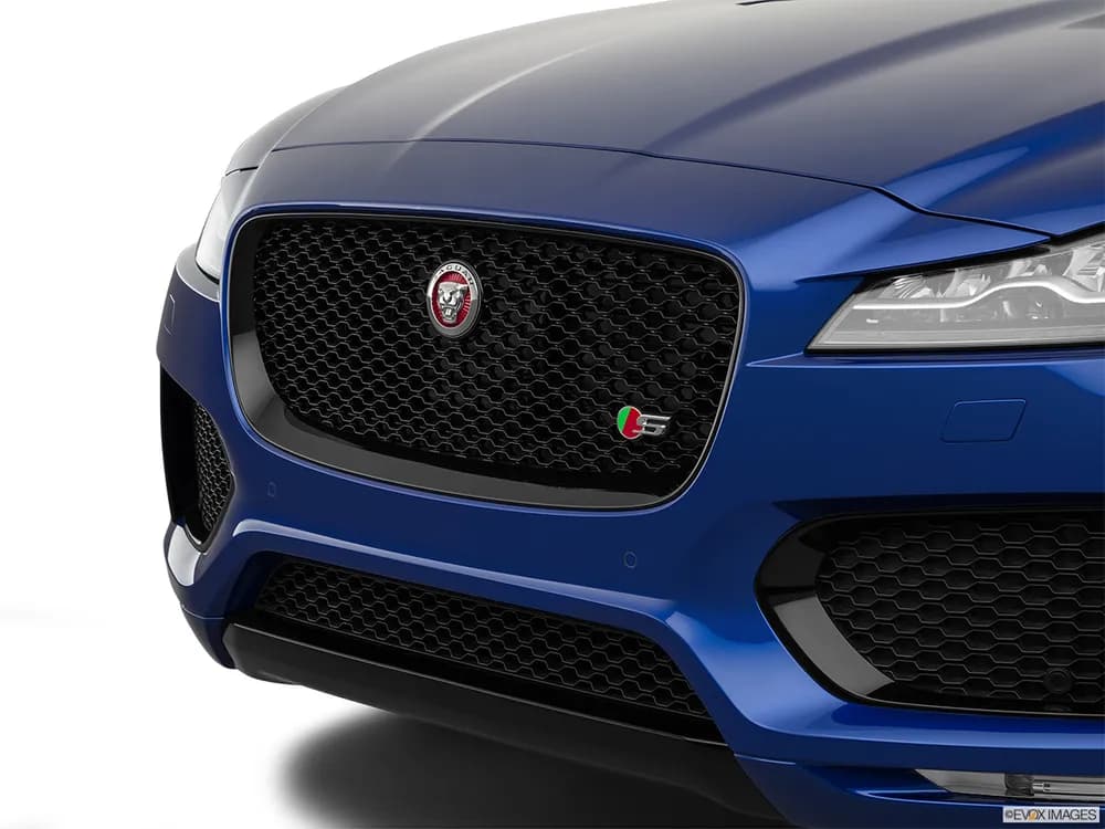 Jaguar F-Pace 2019 2.0T Pure (250 PS)