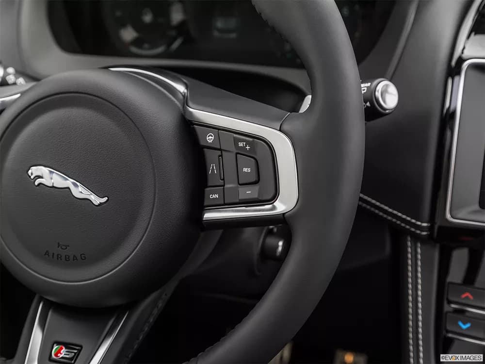 Jaguar F-Pace 2020 2.0T Pure (250 PS)
