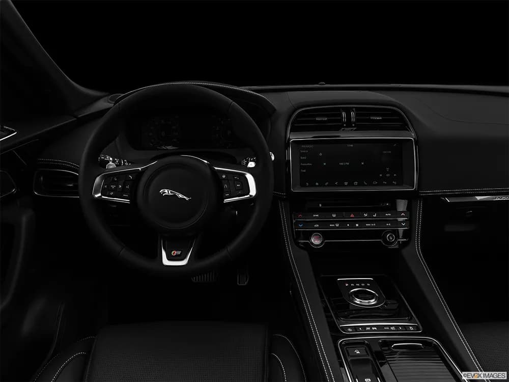 Jaguar F-Pace 2020 2.0T Pure (250 PS)