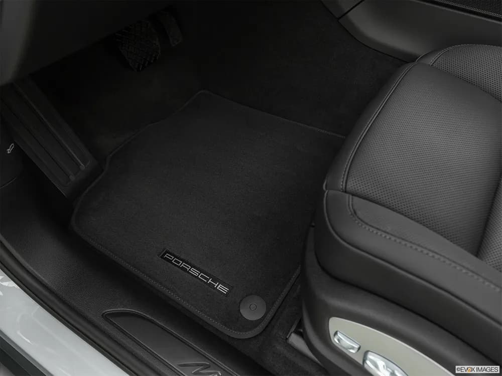 Porsche Macan 2021 Turbo