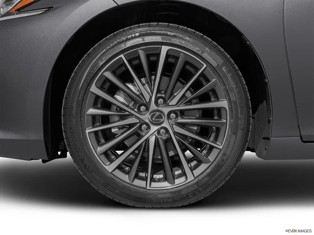 Lexus ES 2022 300h Platinum