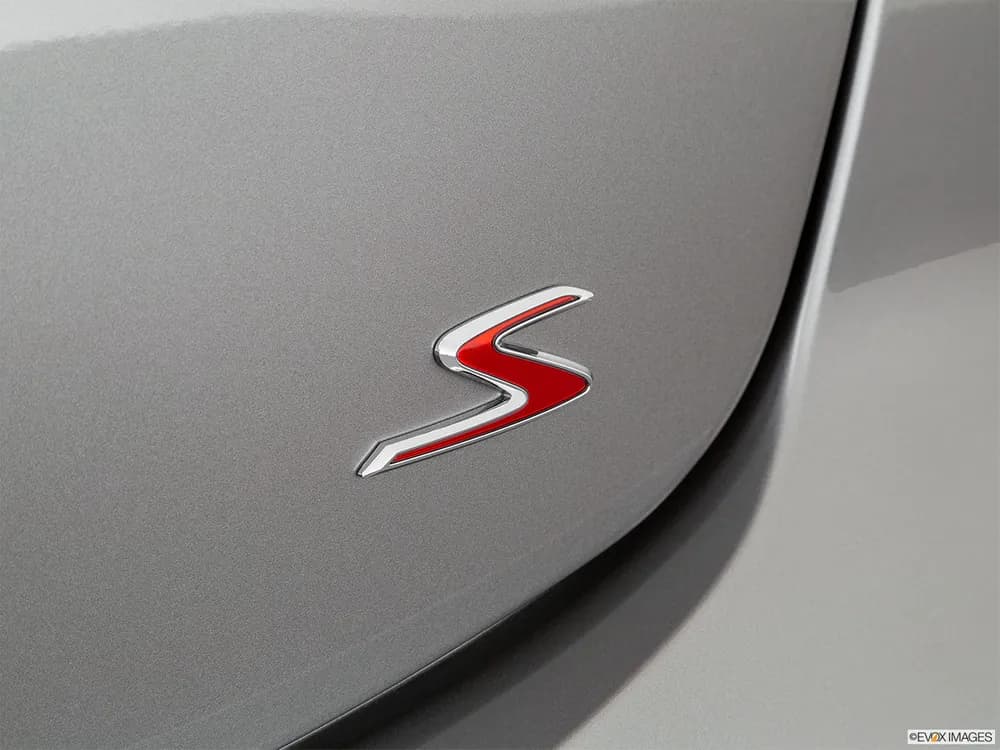 Kia Rio Hatchback 2022 1.4L MPI