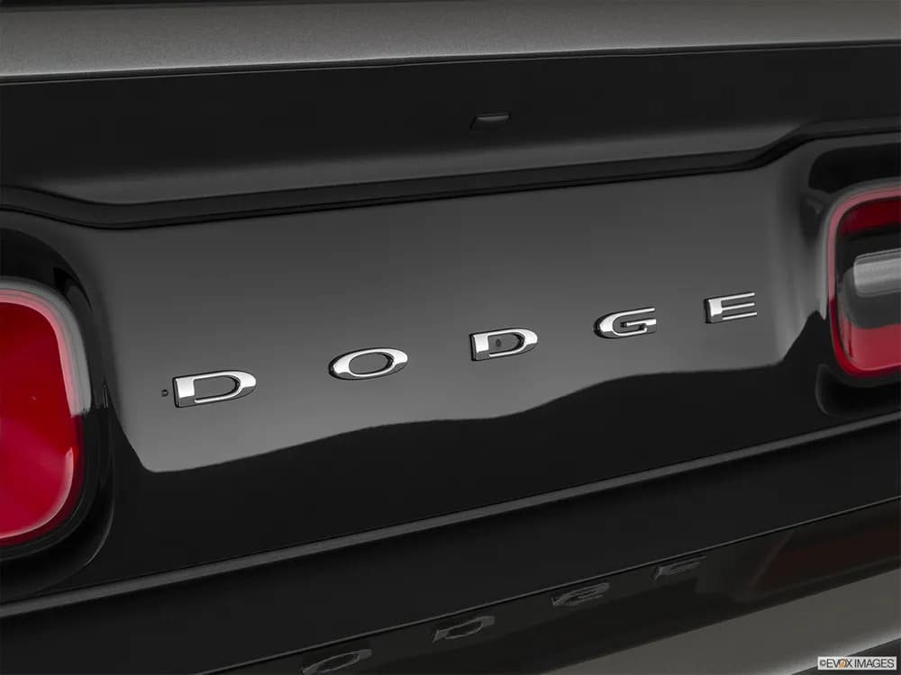 Dodge Challenger 2022 5.7L R/T Plus
