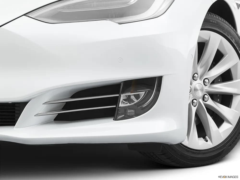 Long Range (AWD)