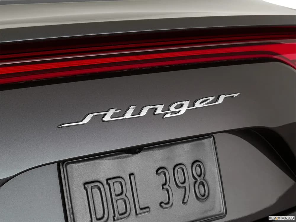 Kia Stinger 2022 2.0T (255 PS)