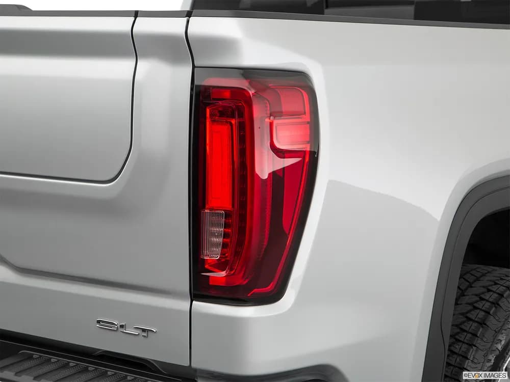 GMC Sierra 2022 5.3L V8 SLT Crew Cab (AWD)