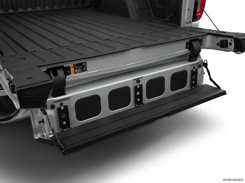 GMC Sierra 2022 5.3L V8 SLT Crew Cab (AWD)