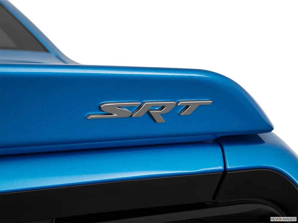 SRT8