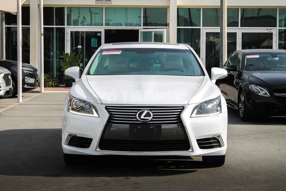 Used Lexus LS 460 4 door 4.6L SWB 2013