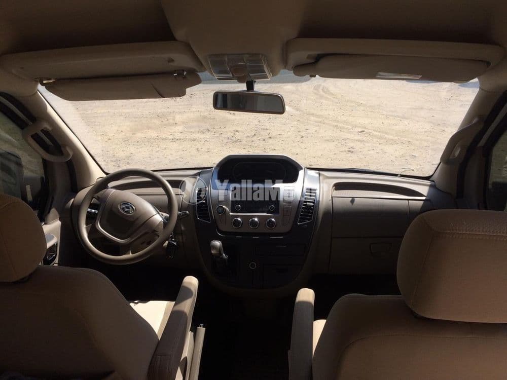 مستعملة ماكسيس في80 -15 مقعد 2.5L Passenger Van M/T 2018