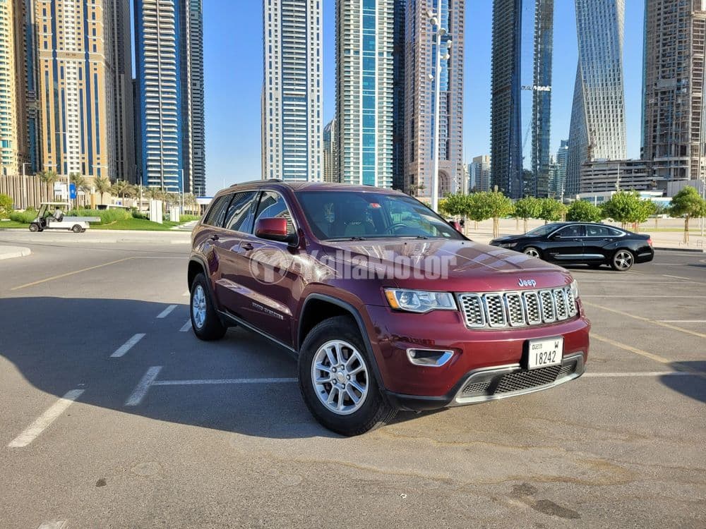 جيب جراند شيروكي 3.6L Laredo 2018 مستعملة