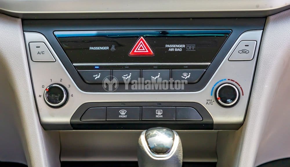 هيونداي إلنترا 1.8L 2017 مستعملة