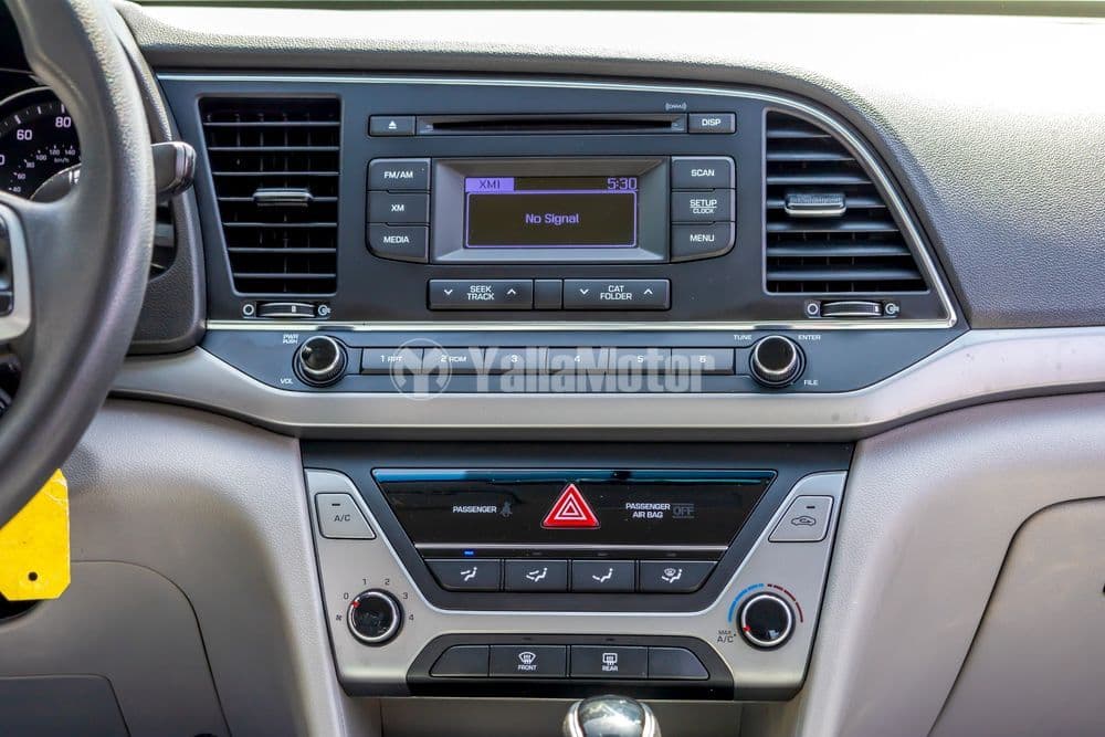 هيونداي إلنترا 1.8L 2017 مستعملة