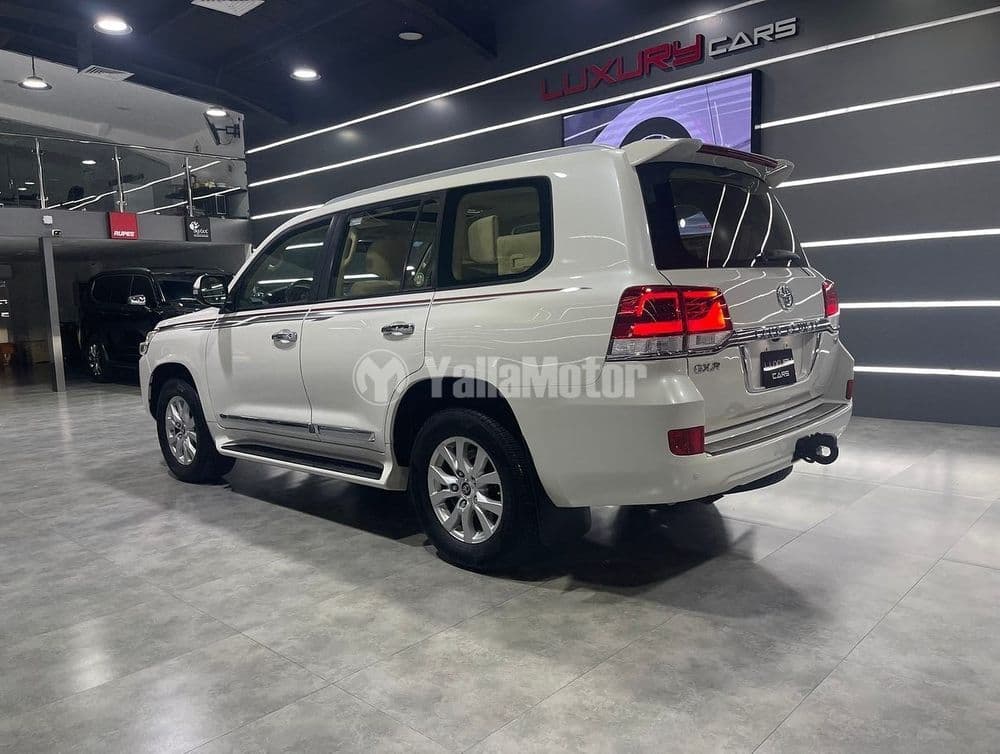 مستعملة تويوتا لاند كروزر 5.7L GXR 2020
