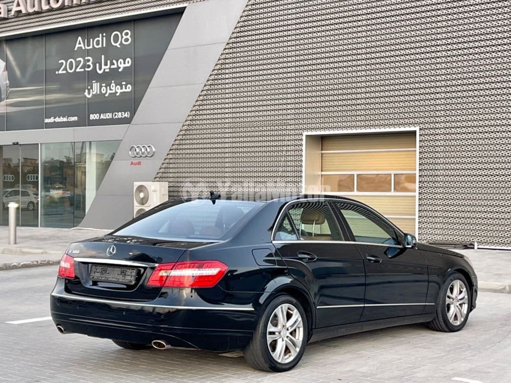 Used Mercedes-Benz E-Class E 300 2011