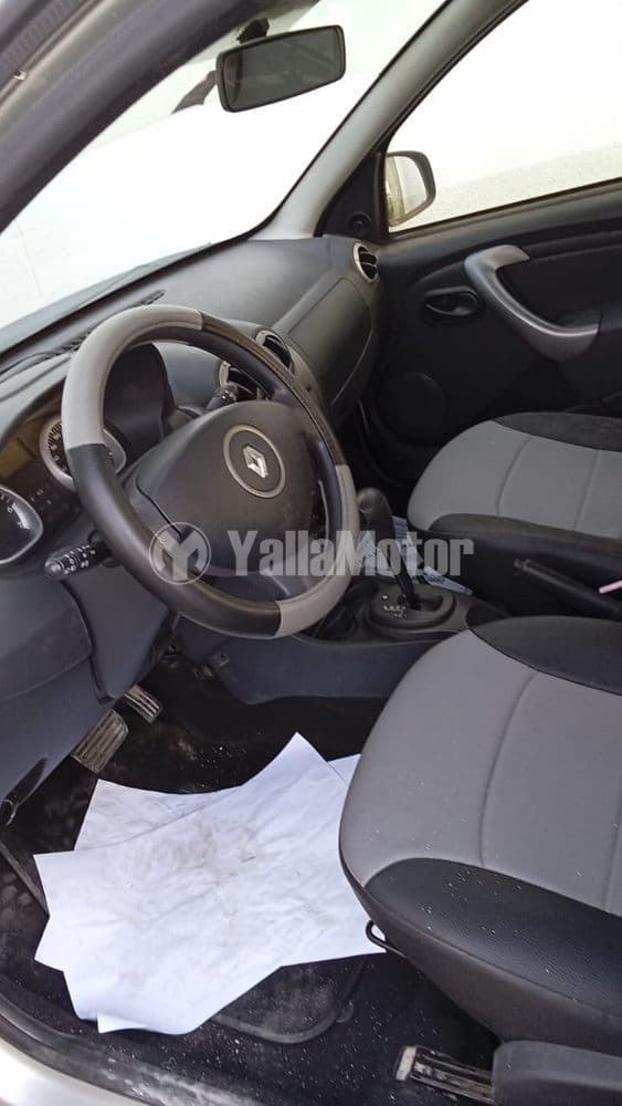 رينو دستر 2.0L 4WD 2015 مستعملة