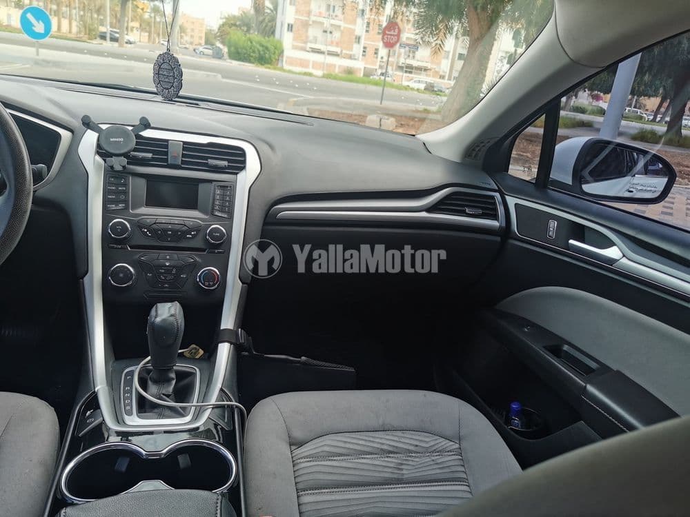 فورد فيوجن 2.5L SE قماش 2016 مستعملة