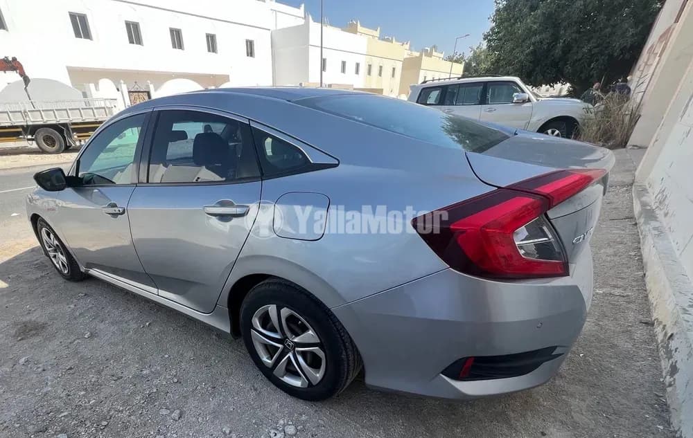 Used Honda Civic 1.6L LXi 2016