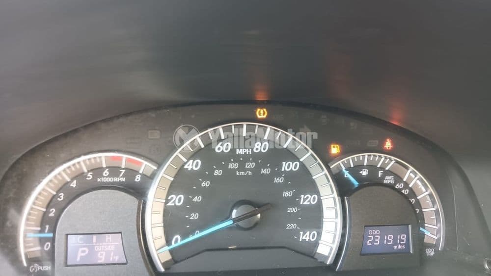 Used Toyota Camry 2.5L Limited 2014