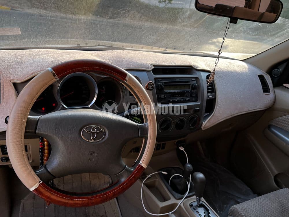 مستعملة تويوتا فورتشنر 2.7L 4X4 2009