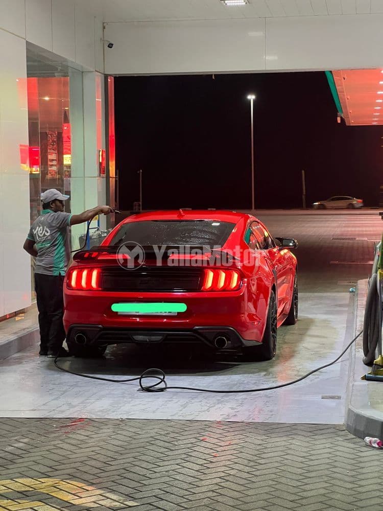 Used Ford Mustang 2.3L EcoBoost Fastback A/T 2020