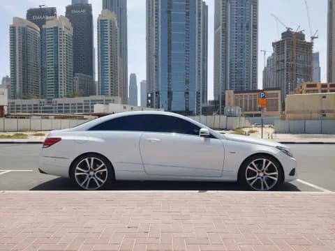 Used Mercedes-Benz E-Class E 200 CGI 2014