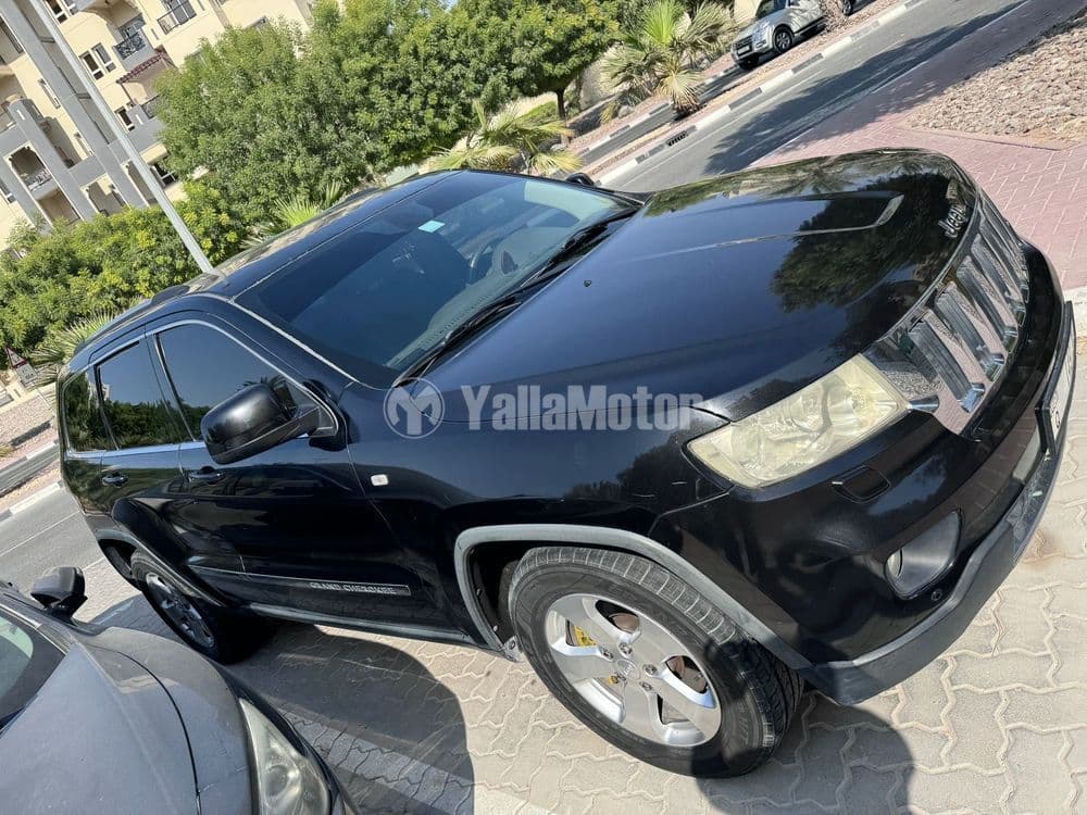 جيب جراند شيروكي 3.6L Laredo 2012 مستعملة